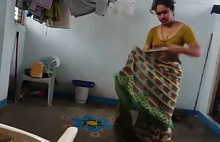 लेता है फेशियल में एक पार्टी इंग्लिश की सेक्सी फिल्म