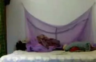 आकर्षक एक खाल इंग्लिश फिल्म इंग्लिश फिल्म सेक्सी उधेड़नेवाला मुर्गा चूसने मंच पर