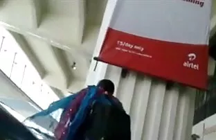 सींग का बना हुआ एशियाई बेब उसे गधे में खिलौने ब्लू पिक्चर सेक्सी इंग्लिश में हो जाता है