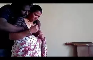 जो और युवा जो एक दूसरे पर इंग्लिश पिक्चर नंगी सेक्सी जाते हैं