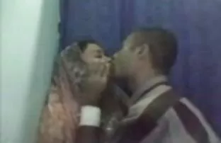 अश्लील - सेक्सी माँ सेक्स के इंग्लिश फिल्म सेक्सी में साथ पूल लड़का