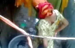 गर्म श्यामला बेब अगले दरवाजे के साथ उसे सेक्सी नंगी इंग्लिश फिल्म विब खिलौना