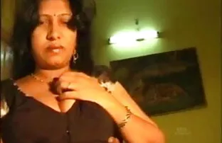 जेक डायमांटे अपने बड़े उपकरण को एक्स एक्स एक्स इंग्लिश फिल्म सेक्सी सहलाता है