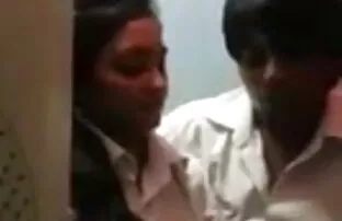 बैंगब्रोस-लैटिना बिग बट हिलाता है, डिक के साथ अंकित हो जाता इंग्लिश ब्लू पिक्चर सेक्सी है