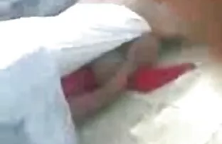 गर्म टब में अन्ना डेविल के चेहरे पर सेक्सी वीडियो फिल्म इंग्लिश सींग का बना हुआ सह है!